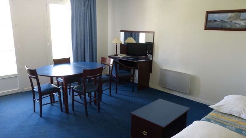 Terres De France - Appart'Hotel La Roche-Posay Kamer foto