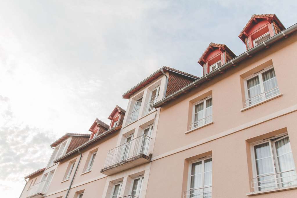 Terres De France - Appart'Hotel La Roche-Posay Buitenkant foto